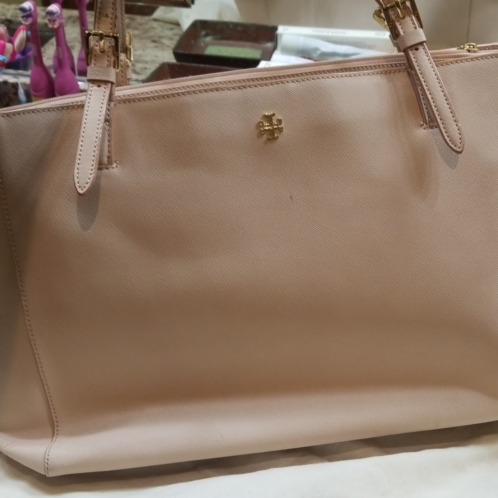 Handbag - Picture 1 of 4